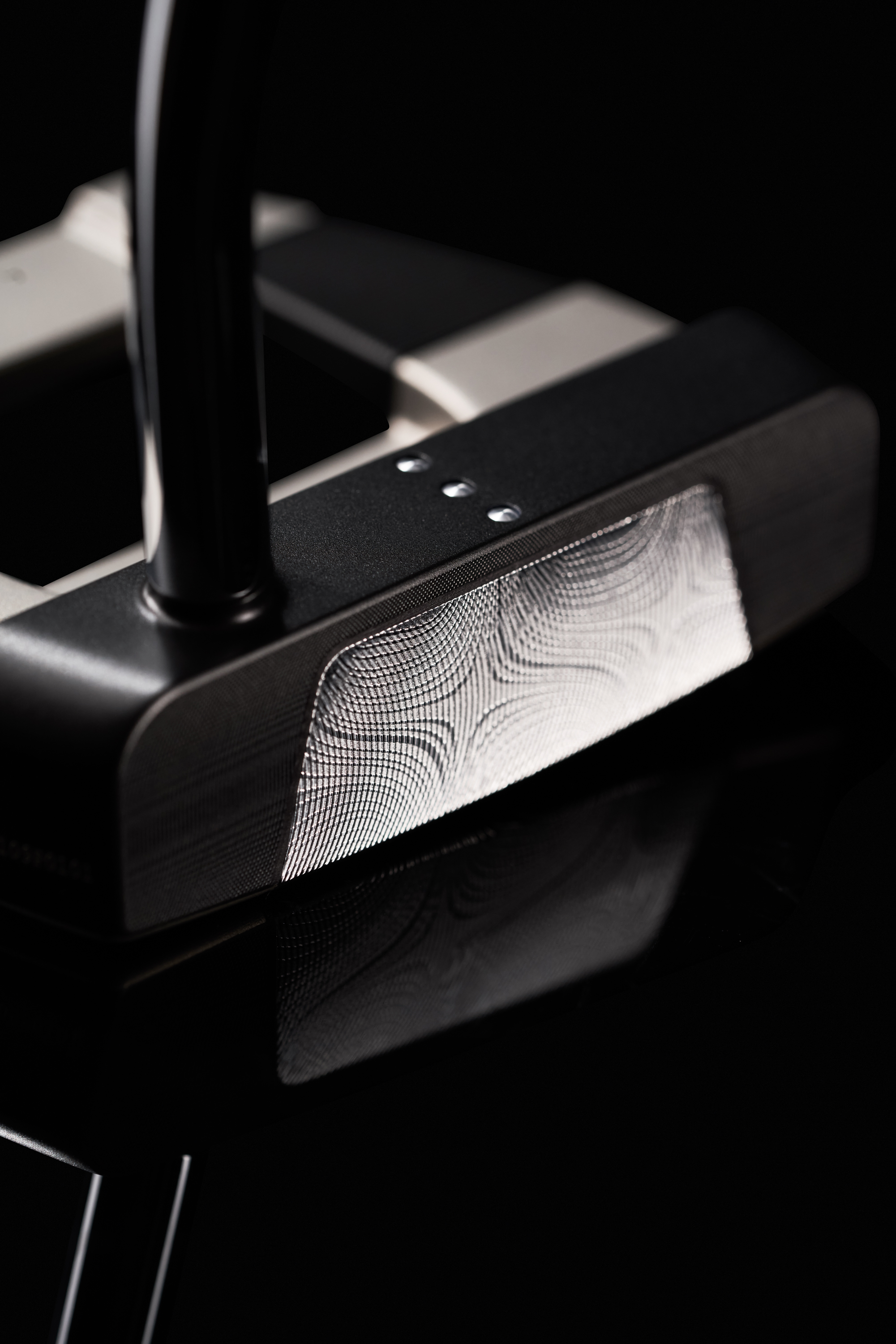 Odyssey Drops Limited-Edition Left-Handed Damascus Milled Putters