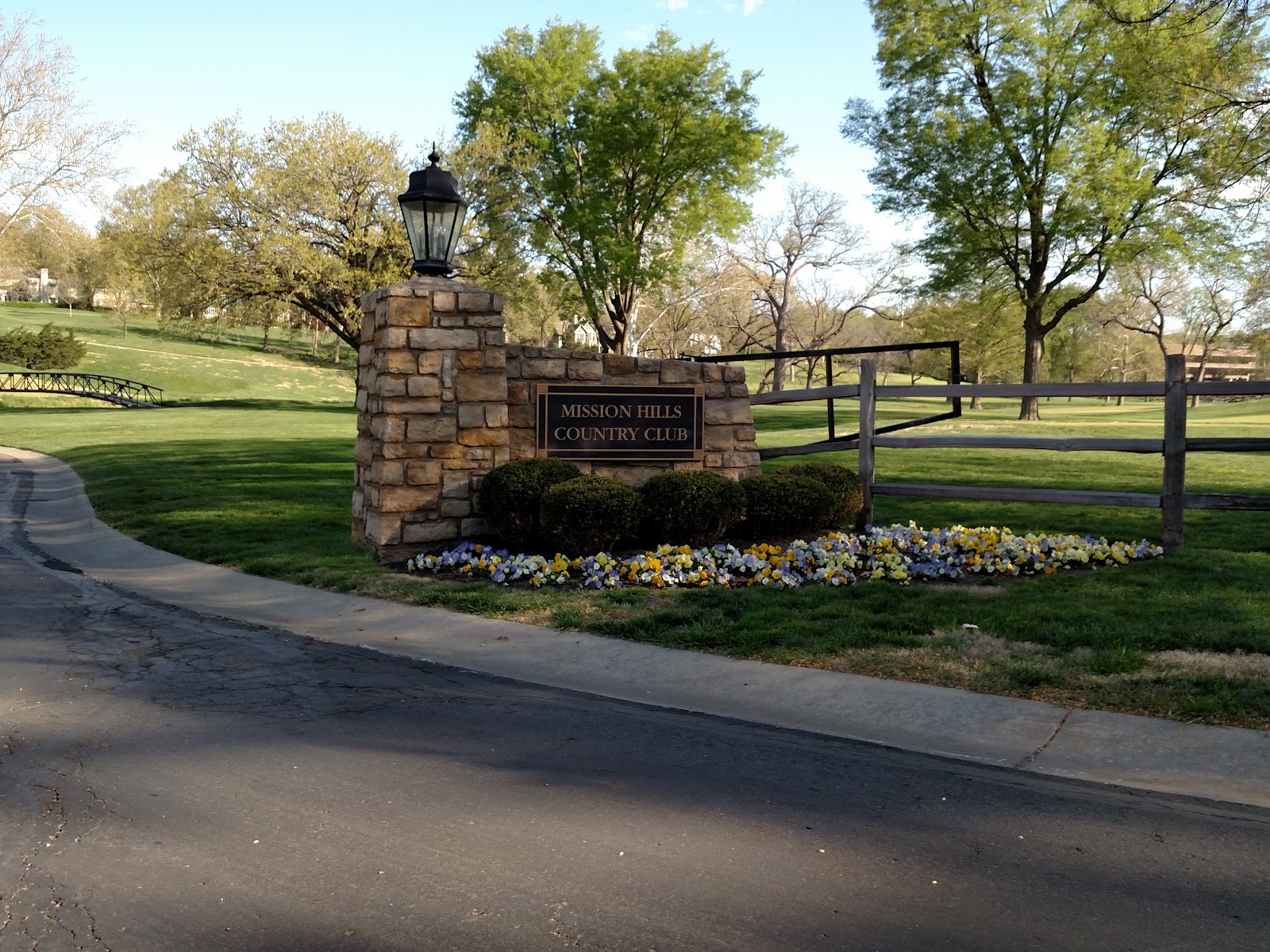 Mission Hills Country Club