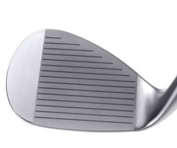 Bettinardi's unique milling process cuts
grooves that perform in both wet and dry
conditions